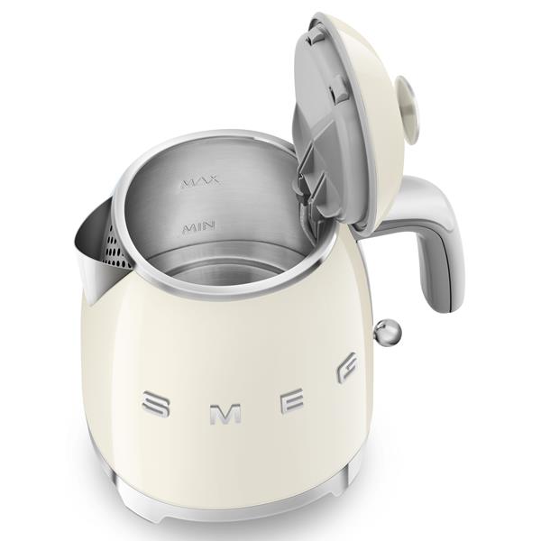 bouilloire SMEG 0,8L couleur crème style années 50 référence klf05 vue dessus ouverte