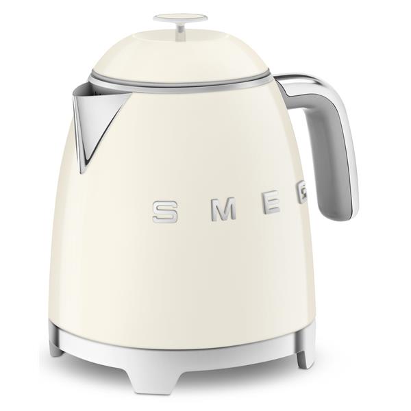 bouilloire SMEG 0,8L couleur crème style années 50 référence klf05 vue perspective
